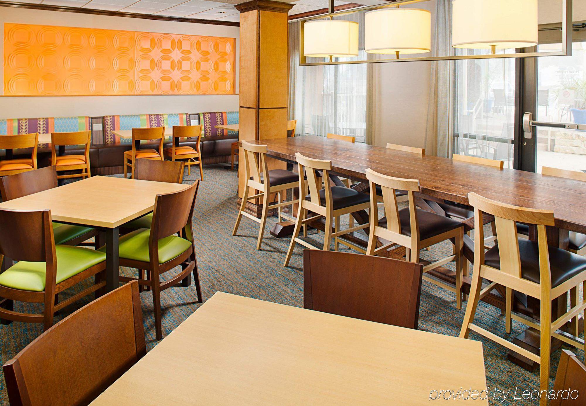 Fairfield Inn & Suites By Marriott San Antonio Seaworld / Westover Hills Exterior foto